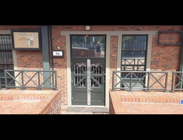 BUSINESS PROPERTY TO RENT IN MOWBRAY